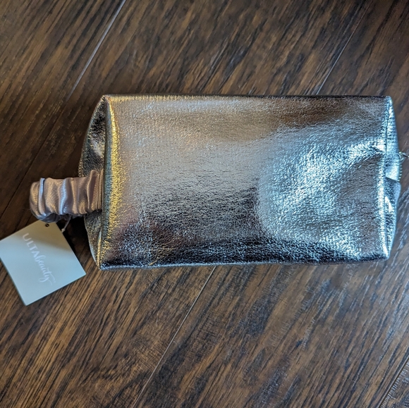 Ulta Beauty Collection 8 Piece Makeup Gift Set With Silver Bag. NWT - Picture 4 of 8